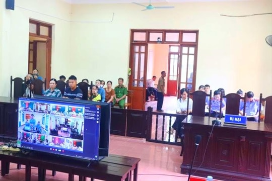 TAND huyện Can Lộc tổ chức phiên tòa trực tuyến rút kinh nghiệm