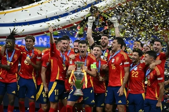Tây Ban Nha vươn lên hạng 3 thế giới sau chiến thắng tại EURO 2024