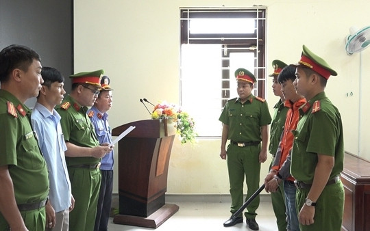 Giành mối bỏ nem chả, đâm đồng nghiệp gây tổn hại sức khỏe 71%