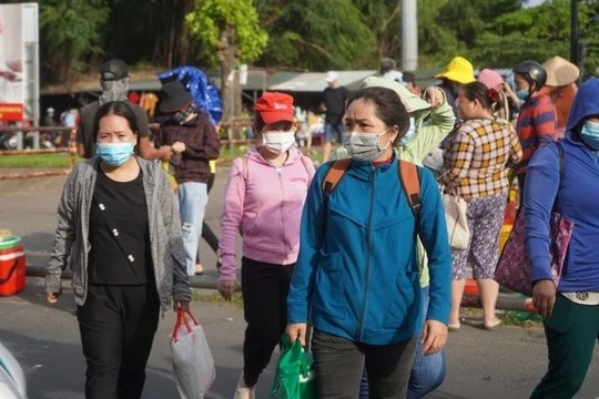 Phải ký lại hợp đồng lao động khi tăng lương?