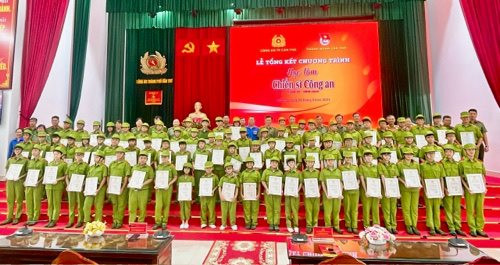 Cần Thơ: 78 chiến sĩ nhí hoàn thành chương trình "Học làm chiến sĩ Công an”