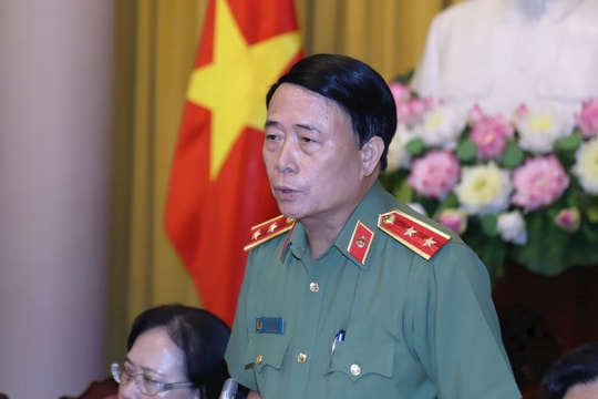 Thứ trưởng Bộ Công an thông tin về quy định cấm tuyệt đối nồng độ cồn, trừ điểm GPLX