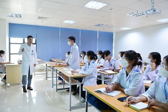 Nhiều trường Y - Dược công bố điểm sàn xét tuyển