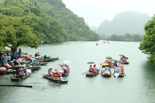 Ninh Bình: Đảm bảo an toàn cho khách du lịch trong mùa mưa bão
