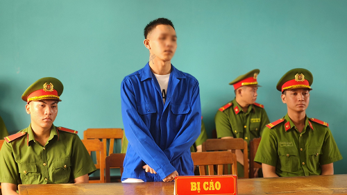 Đâm chết người để trả thù chuyện cũ