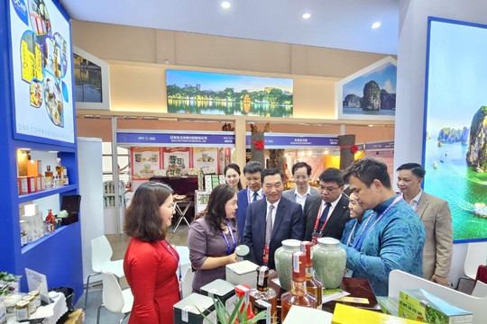 Quảng bá hình ảnh Quảng Ninh tại Hội chợ triển lãm Trung Quốc - Nam Á