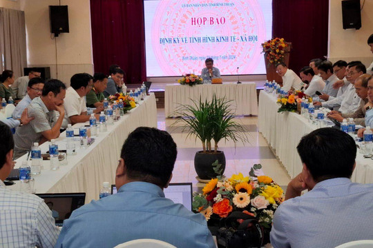 Bình Thuận: Khắc phục triệt để tình trạng đùn đẩy trách nhiệm trong thực thi công vụ