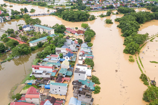 Vùng ven Hà Nội ngập sâu sau bão