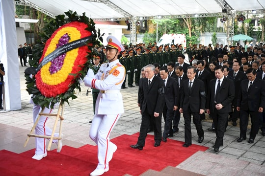 Đoàn Ban cán sự đảng, Hội đồng Thẩm phán TANDTC viếng Tổng Bí thư Nguyễn Phú Trọng