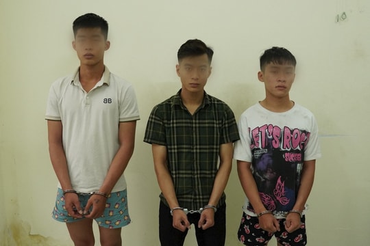 Bắt 3 đối tượng trong vụ cướp giật điện thoại ở TP.HCM