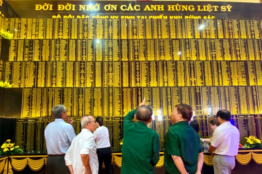 Nghẹn ngào tưởng niệm Anh hùng, Liệt sĩ nơi Chiến khu Rừng Sác