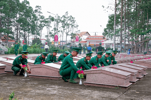 BĐBP Sóc Trăng tổ chức nhiều hoạt động tri ân nhân ngày Thương binh – Liệt sĩ