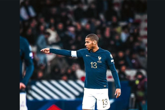 Juventus đàm phán chiêu mộ Todibo