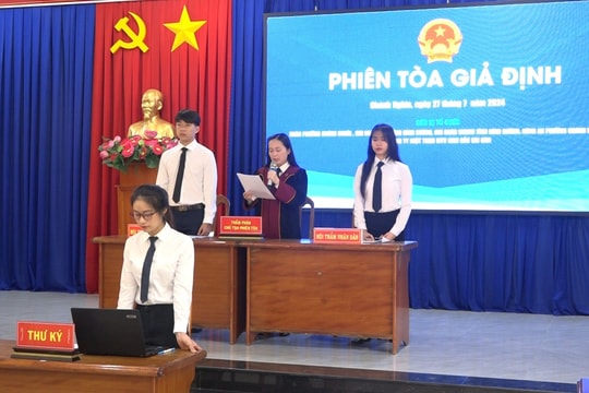 Phiên tòa giả định tuyên truyền, phổ biến, giáo dục pháp luật về ATGT