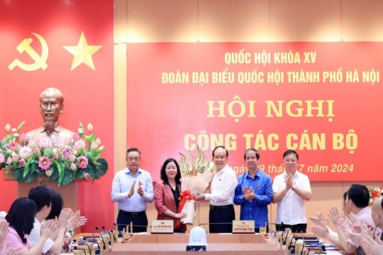 Bà Bùi Thị Minh Hoài được bầu làm Trưởng đoàn đại biểu Quốc hội TP Hà Nội