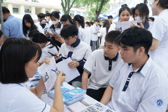 Lịch tựu trường của học sinh Hà Nội