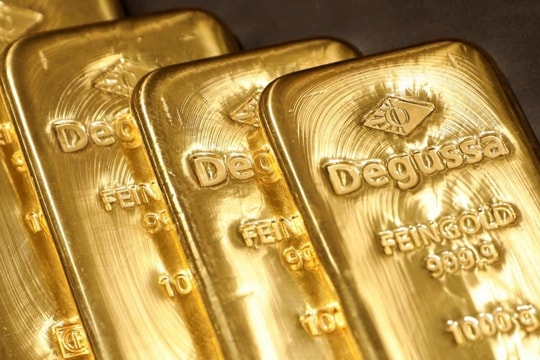 Giá vàng hôm nay 1/8: Vàng thế giới dự báo trung bình 2.500 USD/ounce