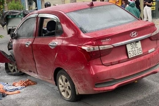 Vụ tài xế ô tô tự đốt xe: Dùng dao tự đâm, không vi phạm nồng độ cồn