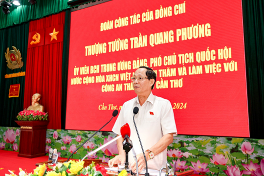Phó Chủ tịch Quốc hội Trần Quang Phương thăm, làm việc với Công an TP Cần Thơ