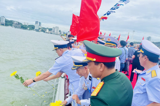 Quân chủng Hải quân tổ chức lễ tưởng niệm Chiến thắng trận đầu tại Cửa Lục