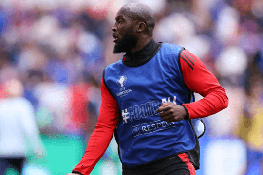 Chelsea muốn "bán gấp" tiền đạo Lukaku