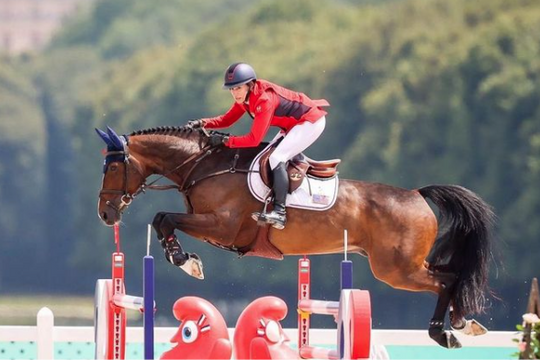 Vận động viên giành huy chương Olympic lớn tuổi nhất của Mỹ