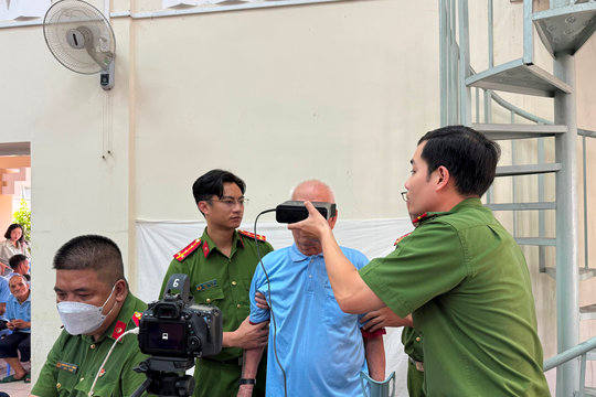 TP.HCM: Cấp thẻ Căn cước cho hơn 100 người tàn tật, yếu thế
