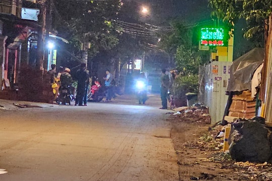 Làm rõ vụ người đàn ông gục trên xe máy rồi tử vong