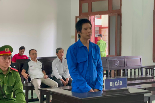 Lĩnh án tù vì đâm trọng thương tài xế taxi