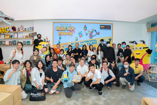 Bạn trẻ TP.HCM thích thú trải nghiệm ngày hội Open Day
