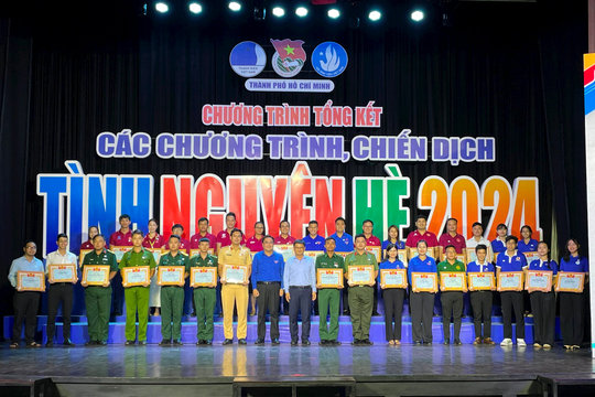 Tuổi trẻ TP.HCM viết tiếp bài ca thanh niên tình nguyện