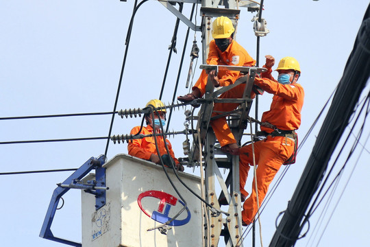 Đảm bảo đáp ứng đủ nhu cầu điện đến cuối năm