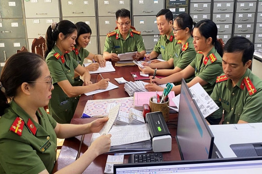 Khai thác tàng thư căn cước can phạm, trợ thủ đắc lực truy vết tội phạm