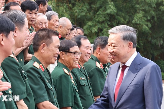 Các cựu chiến binh Sư đoàn 308 giữ vững phẩm chất cao đẹp "Bộ đội Cụ Hồ"