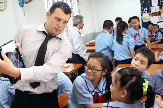 Đề xuất Giám đốc Sở GD&ĐT có quyền duyệt đề án dạy và học bằng tiếng nước ngoài