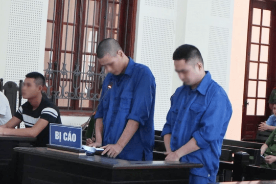 Án mạng vì cho rằng bị nhìn đểu