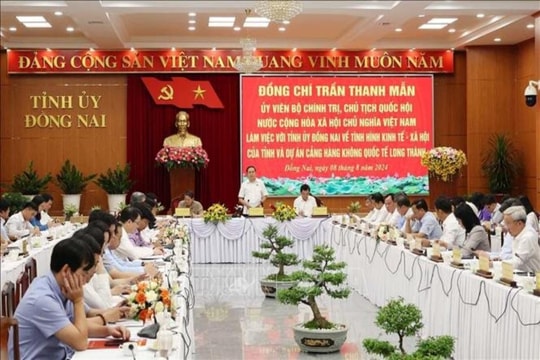 Chủ tịch Quốc hội làm việc với Ban Thường vụ Tỉnh ủy Đồng Nai