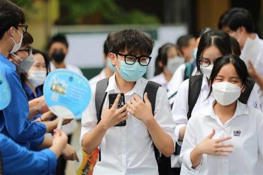 Hà Nội công bố số điện thoại hỗ trợ tuyển sinh đầu cấp