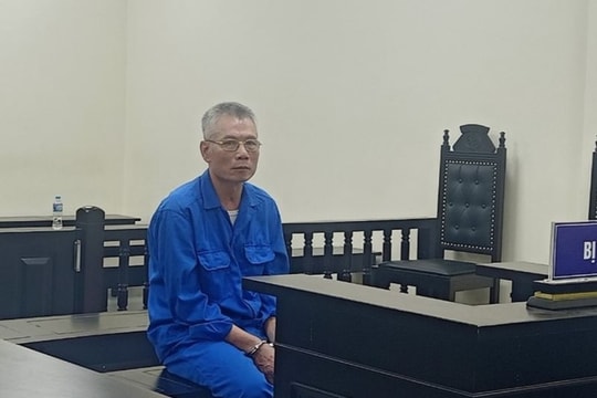 Rủ đi nhà nghỉ không được, đổ xăng đốt nhà tình nhân