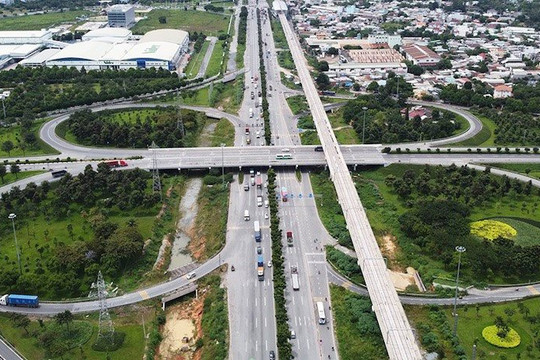 Thu hồi gần 380 ha đất phục vụ dự án cao tốc Dầu Giây - Tân Phú