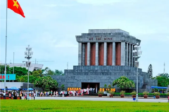 Hôm nay, Lăng Bác mở cửa trở lại