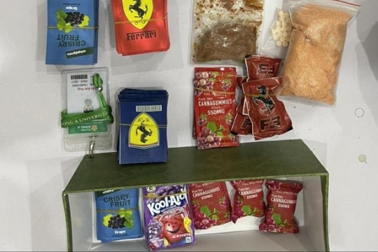 Pha trộn nhiều loại ma túy để bán cho con nghiện