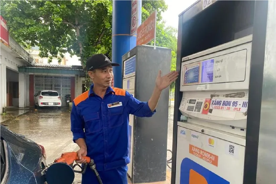 Giá xăng dầu quay đầu tăng nhẹ