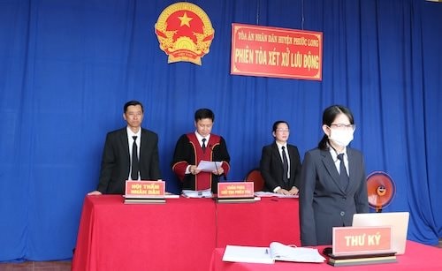 TAND huyện Phước Long xét xử lưu động 3 vụ án hình sự