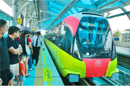 Tuần đầu khai thác, Metro Nhổn - ga Hà Nội phục vụ gần 400.000 lượt hành khách