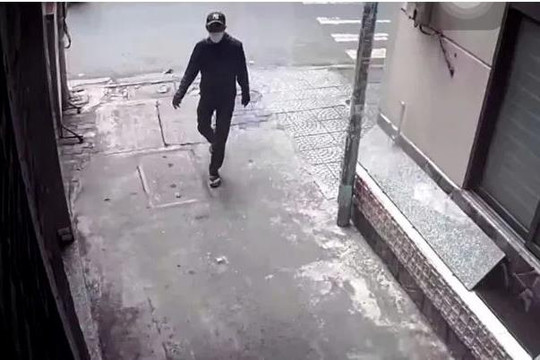 “Siêu trộm” đột nhập nhà dân, cuỗm hơn 8 cây vàng