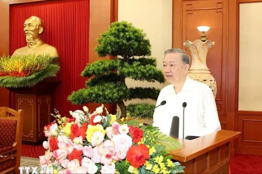Tổng Bí thư, Chủ tịch nước chủ trì hội nghị gặp mặt lãnh đạo, nguyên lãnh đạo