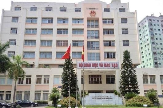 Công bố đường dây nóng tiếp nhận thông tin nhũng nhiễu