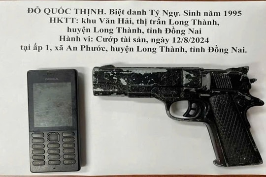 Dùng súng giả cướp tài sản rồi nhắn tin đòi tiền chuộc