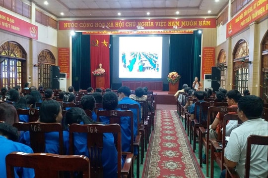Tuyên truyền, vận động người nghiện đi cai tự nguyện
